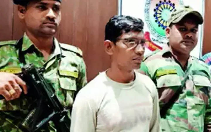 প্রেমিকার বিয়েতে বোমা উপহার, বিস্ফোরণে বরসহ নিহত ২