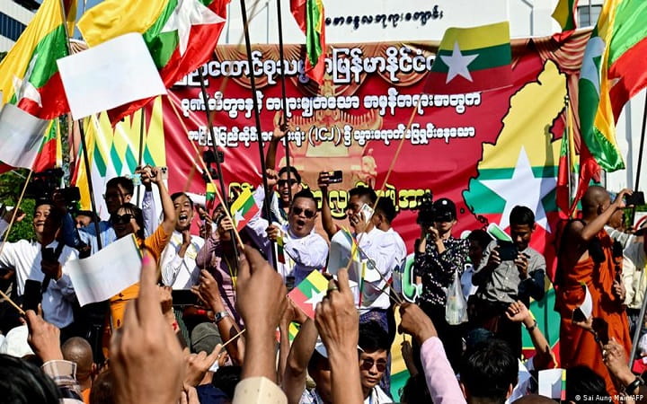 মিয়ানমারে রোহিঙ্গা-গণহত্যা মামলার বিরুদ্ধে বিক্ষোভ