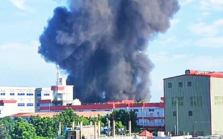 নরসিংদীর প্রাণ আরএফএল কারখানায় আগুন