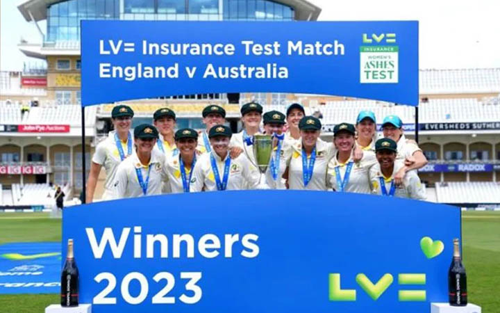 নারী অ্যাশেজে অস্ট্রেলিয়ার বড় জয়