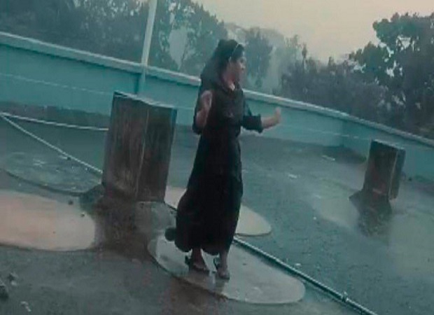 টিকটক ভিডিও বানানোর সময় বজ্রপাতে দুই তরুণী আহত