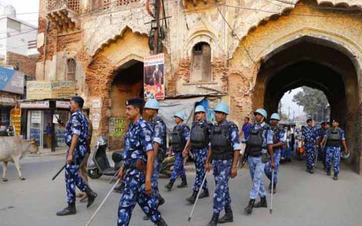 বাবরি মসজিদ রায়ের বিরুদ্ধে স্ট্যাটাস দেয়ায় ৯০ জন গ্রেফতার!