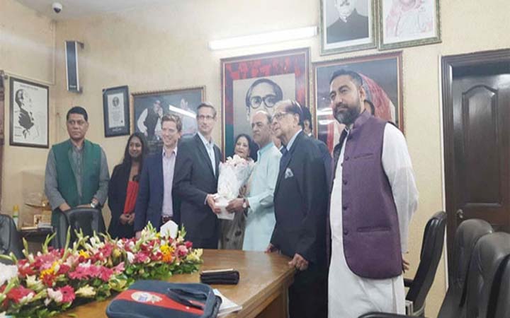 আ’লীগ-নেতাদের সাথে বৈঠকে বসেছে মার্কিন প্রাক-নির্বাচনী প্রতিনিধিদল