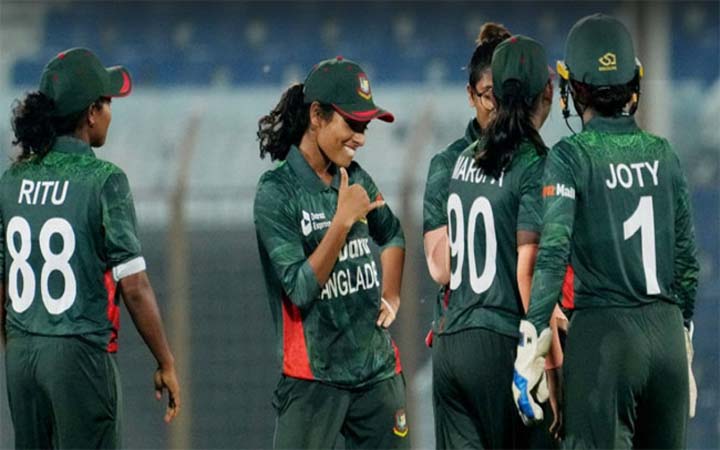 পাকিস্তানের বিপক্ষে রুদ্ধশ্বাস লড়াইয়ে বাংলাদেশের জয়