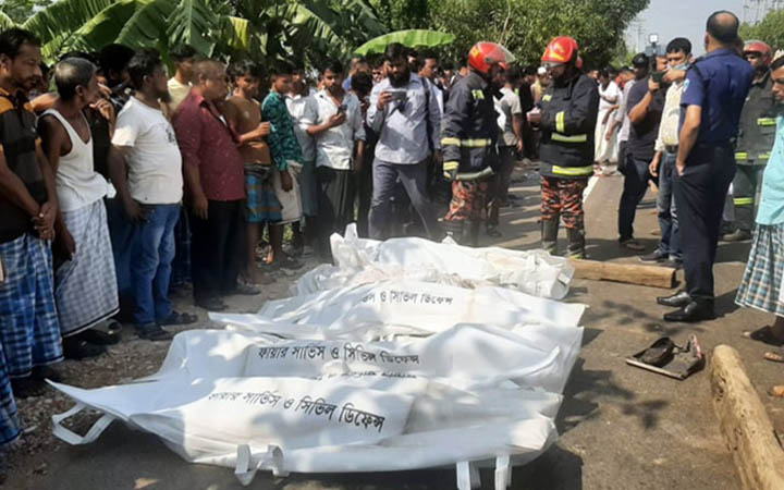 চট্টগ্রামে বাস-অটোরিকশা সংঘর্ষে নিহত ৭