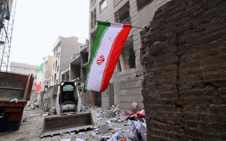 ঈদের দিনেও একাধিক বিস্ফোরণে কাঁপলো তেহরান