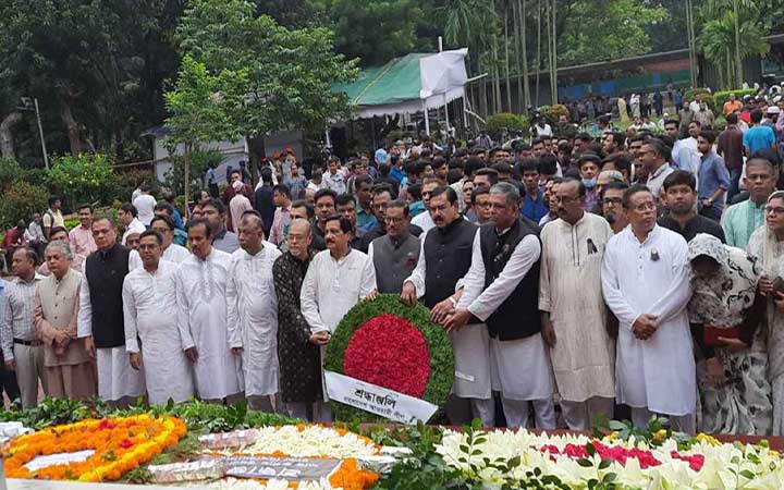 জাতীয় কবির সমাধিতে আওয়ামী লীগের শ্রদ্ধা