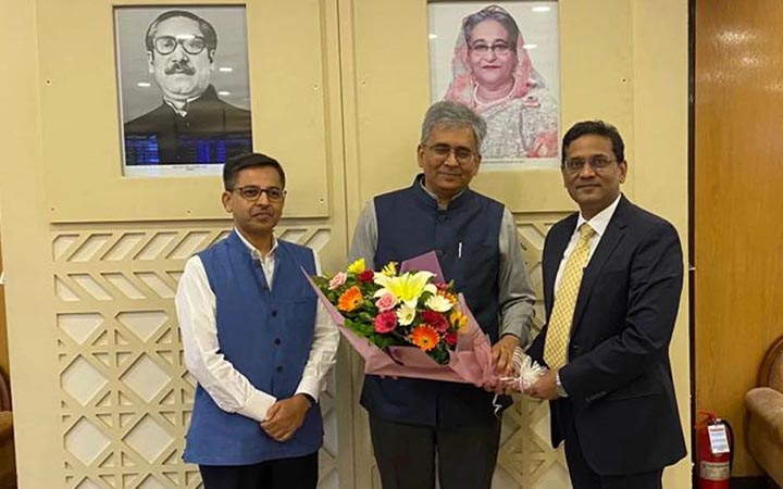 ঢাকায় পৌঁছেছেন ভারতের পররাষ্ট্র স‌চিব সৌরভ কুমার
