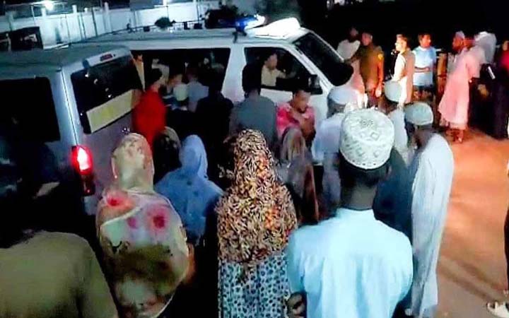 সাতক্ষীরায় ২ মোটরসাইকেলের সংঘর্ষে বাবা-ছেলেসহ নিহত ৩