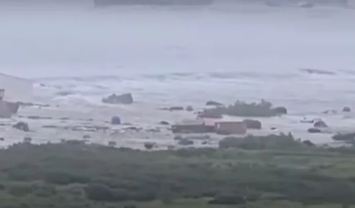 দক্ষিণ আমেরিকার কয়েকটি দেশে সুনামি সতর্কতা