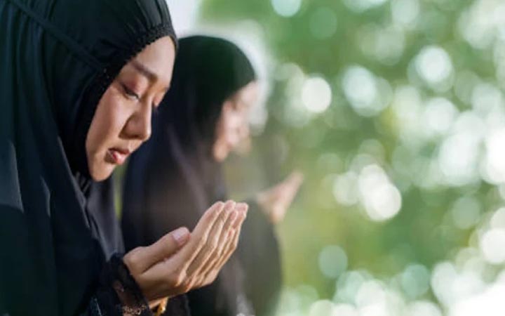 আমিরাতে রমজানের প্রথম তিন দিনে ৮ নারীর ইসলাম গ্রহণ