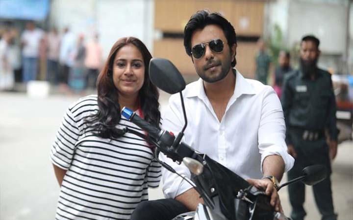প্রীতি দত্তের পরিচালনায় অপূর্ব
