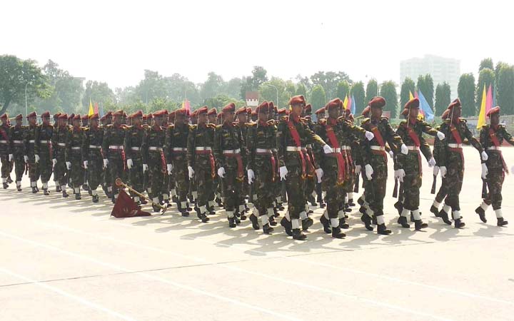 টাঙ্গাইলে সেনাবাহিনী প্রধান কুচকাওয়াজ অনুষ্ঠিত