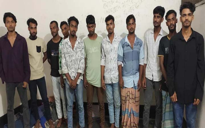 লক্ষ্মীপুরে কিশোর গ্যাং বিরোধী অভিযান অব্যাহত