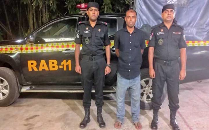 বেগমগঞ্জে একাধিক হত্যা মামলার আসামী গ্রেফতার