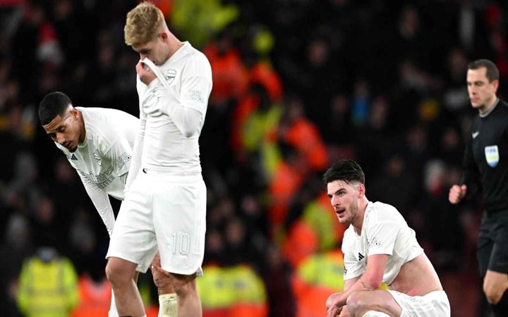 লিভারপুলের কাছে হেরে আর্সেনালের বিদায়