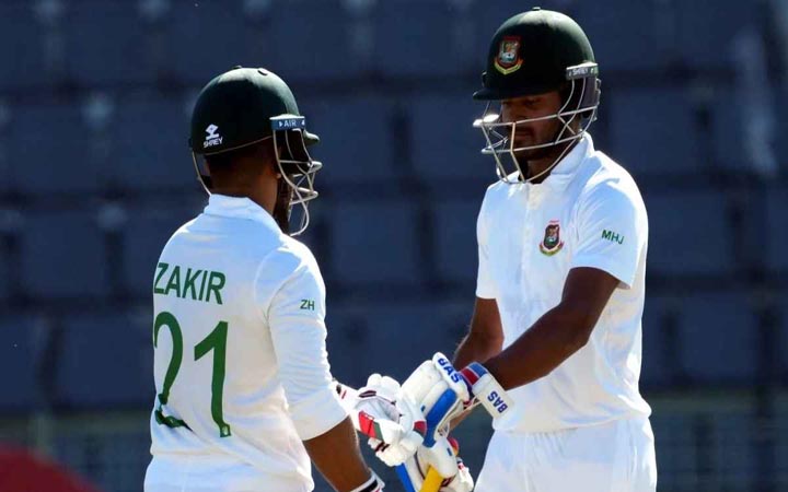 জাকিরের বিদায়ে ভাঙল উদ্বোধনী জুটি