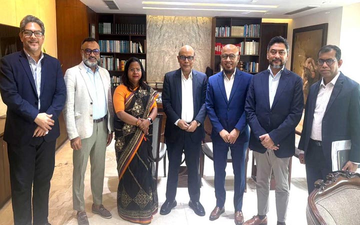 পোশাক খাতের সংকট কাটাতে আর্থিক সহায়তা চায় বিজিএমইএ