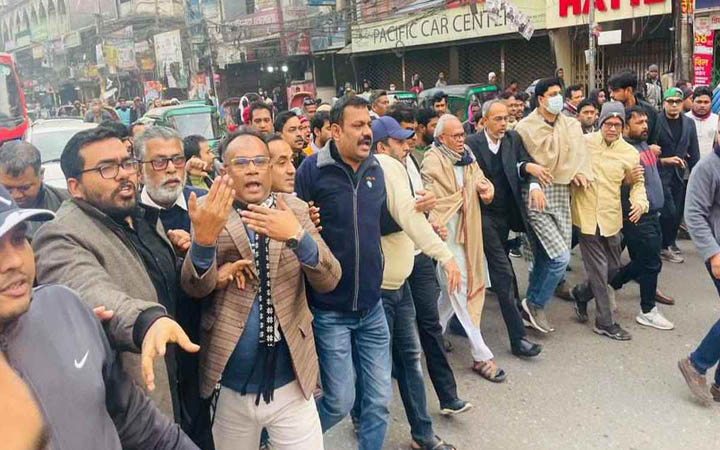 রাজধানীতে রিজভীর নেতৃত্বে বিক্ষোভ মিছিল