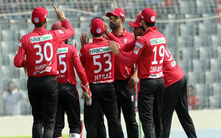 বিপিএলে মাঠে নামছে ঢাকা-চট্টগ্রাম ও খুলনা-বরিশাল