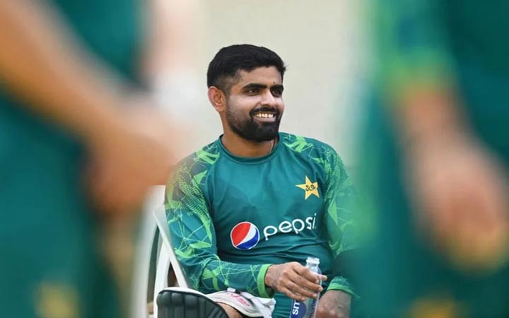 নিজের স্ট্রাইক রেট নিয়ে মুখ খুললেন বাবর