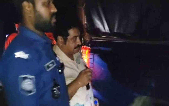 বগুড়ায় স্বাধীনতা চিকিৎসক পরিষদের সভাপতি গ্রেফতার