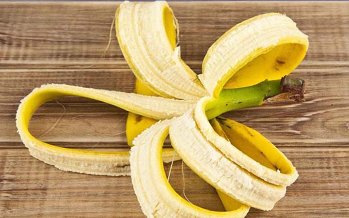 কলার খোসা হতে পারে ব্রণ সমস্যার সমাধান