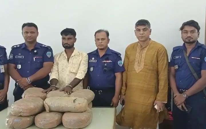 বিজয়নগরে ২২ কেজি গাঁজাসহ আটক ১