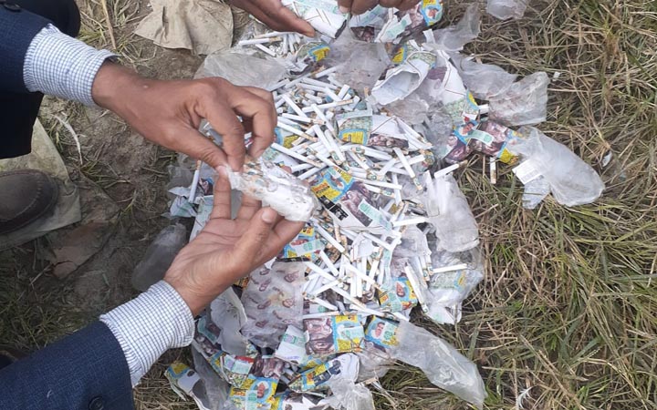 কুমিল্লায় নকল ব্যান্ডরোলযুক্ত আকিজ বিড়ি জব্দ