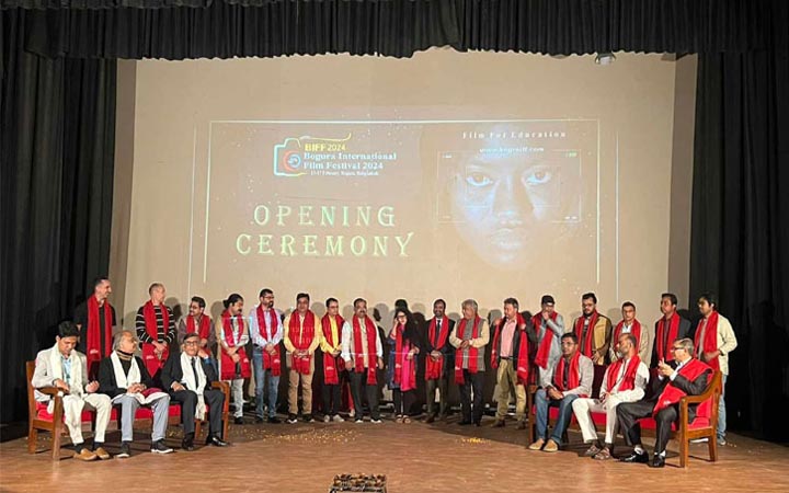বগুড়ায় তিন দিনব্যাপী আন্তর্জাতিক চলচ্চিত্র উৎসব শুরু