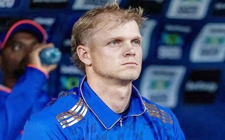 টি-টোয়েন্টিতে ১০০ উইকেটের মাইলফলকে বশ