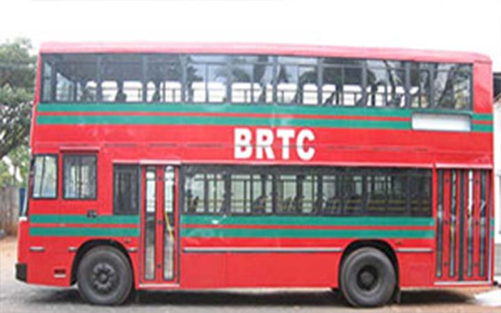 নারী ফুটবলারদের বরণে প্রস্তুত হচ্ছে বিআরটিসি বাস