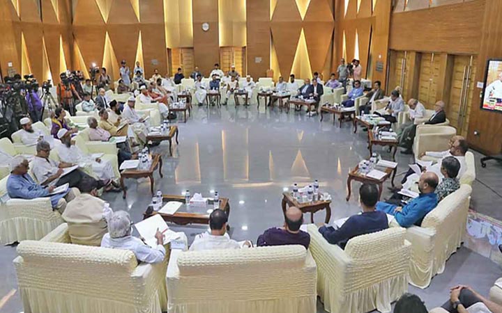 তত্ত্বাবধায়ক সরকার চায় সব দল, গঠন পদ্ধতিতে ভিন্নমত