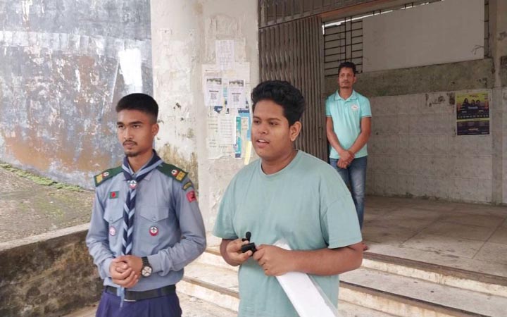 যানজটে কুমিল্লা বিশ্ববিদ্যালয়ে ভর্তির স্বপ্নভঙ্গ ১৩ শিক্ষার্থীর