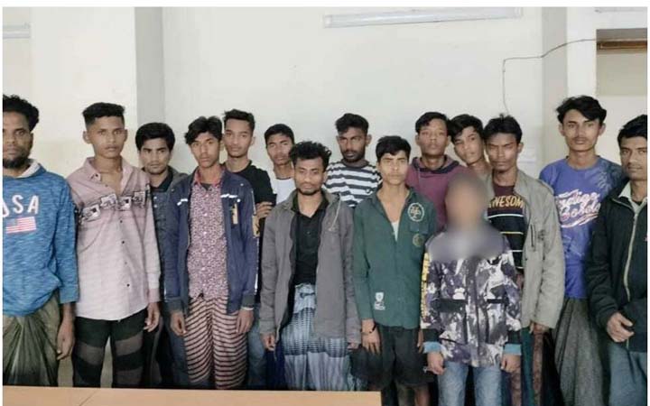 কক্সবাজারে রোহিঙ্গাসহ উদ্ধার ১৫, আটক ২