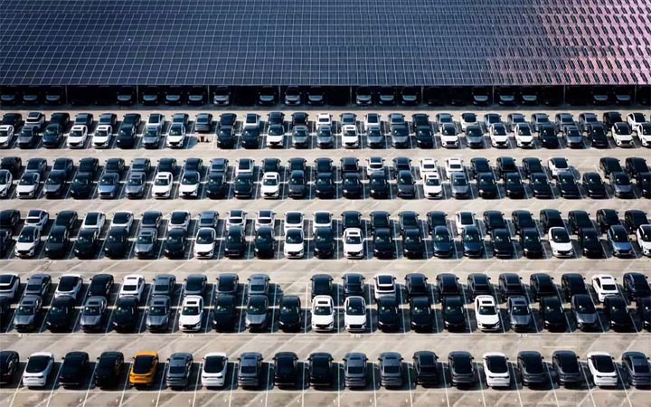 চীনের দখলে রাশিয়ায় বিদেশি গাড়ির বাজার