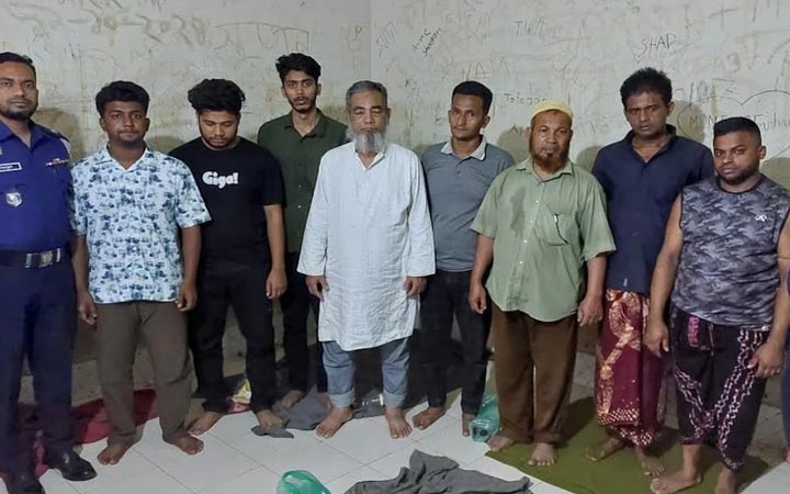 ‎ কুমিল্লায় আওয়ামী লীগের ঝটিকা মিছিল, গ্রেপ্তার ৮