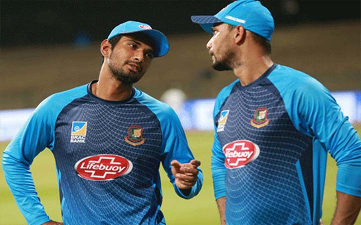 মাশরাফিকে টপকে গেলেন মাহমুদুল্লাহ