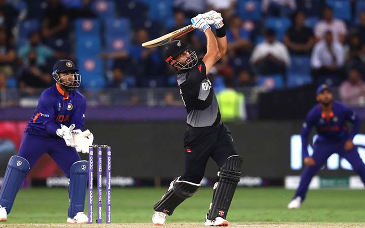 ভারতকে গুঁড়িয়ে দিল নিউজিল্যান্ড
