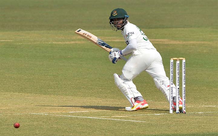 তৃতীয় দিন শেষে চালকের আসনে বাংলাদেশ