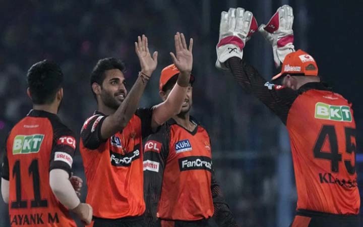 কলকাতার সঙ্গে ২৩ রানে জিতে গেল হায়দারাবাদ