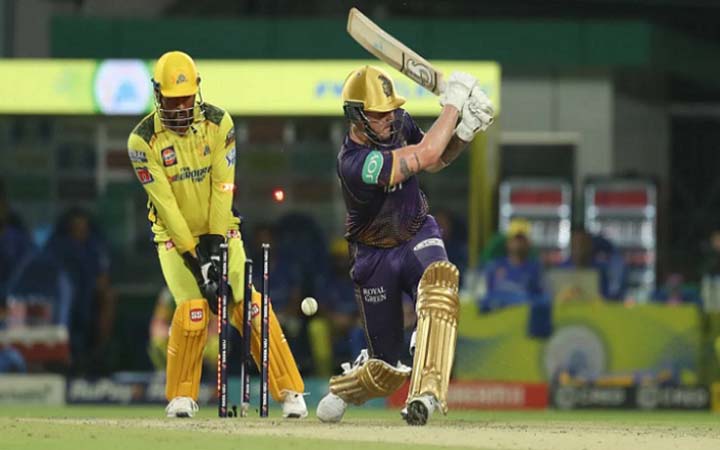 কলকাতাকে হারিয়ে শীর্ষে চেন্নাই