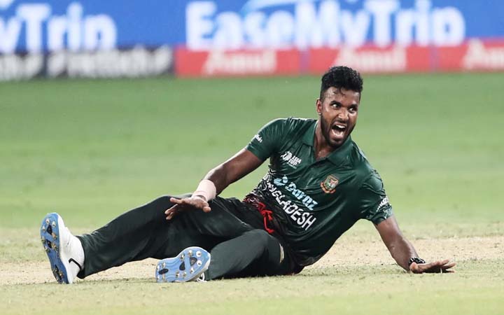 সোমবার লন্ডনে যাচ্ছেন এবাদত