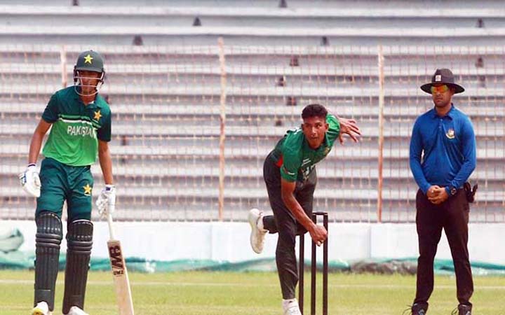 পাকিস্তানকে স্রেফ উড়িয়ে দিল বাংলাদেশ
