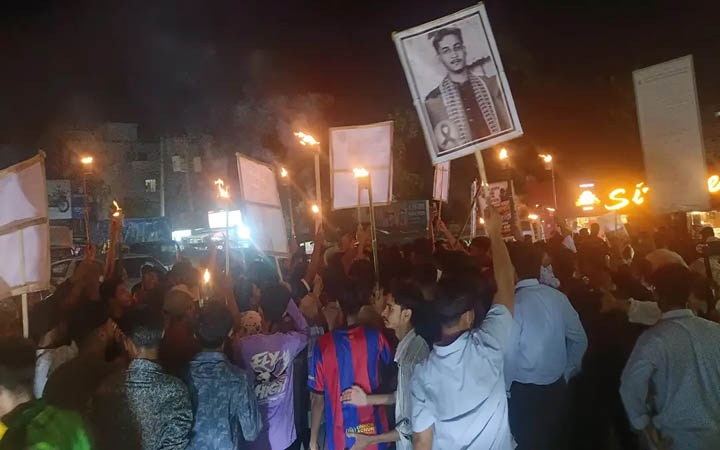 চট্টগ্রামে নিরাপদ সড়কের দাবিতে মহাসড়ক অবরোধ