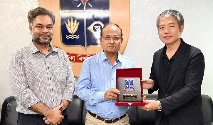 ঢাবি উপাচার্য ও জাপানের এহিম বিশ্ববিদ্যালয়ের অধ্যাপকের সাক্ষাৎ