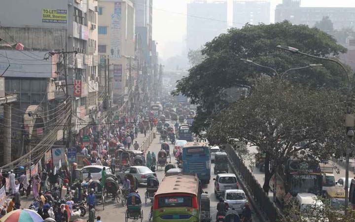 সংবেদনশীল গোষ্ঠীর জন্য ঢাকার বায়ু ‘অস্বাস্থ্যকর’