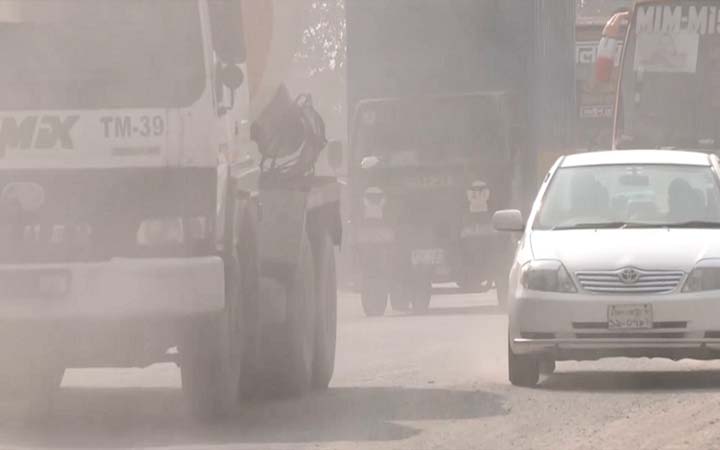 বায়ুদূষণের ফের শীর্ষে লাহোর, বিপর্যয়ে ঢাকাও