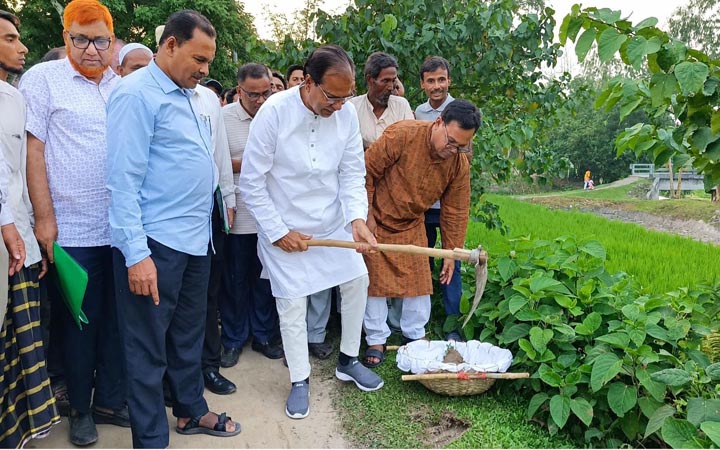 এলাকার উন্নয়নে নিরন্তর কাজ করে যেতে চাই-আসাদুল হাবিব দুলু