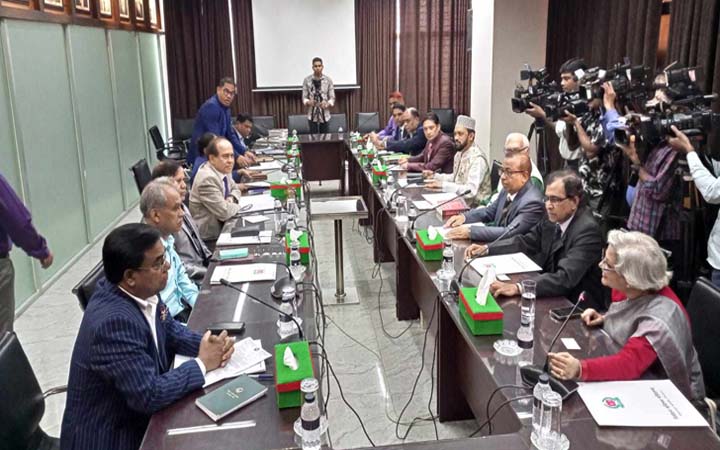 চার দেশের নির্বাচন কমিশনারের সঙ্গে বৈঠকে ইসি